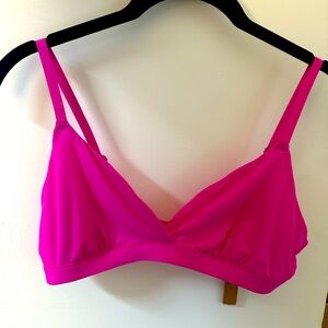 Skims fuschia bra